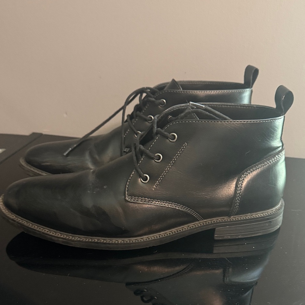 St. John's Bay Black Chukka Boots for Men